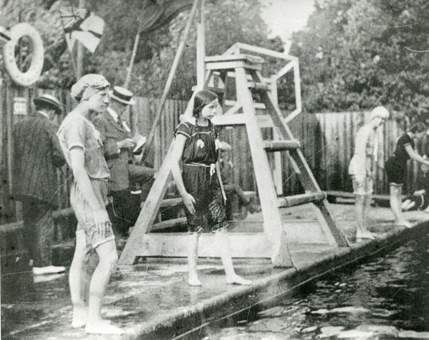 Pool 1913-1