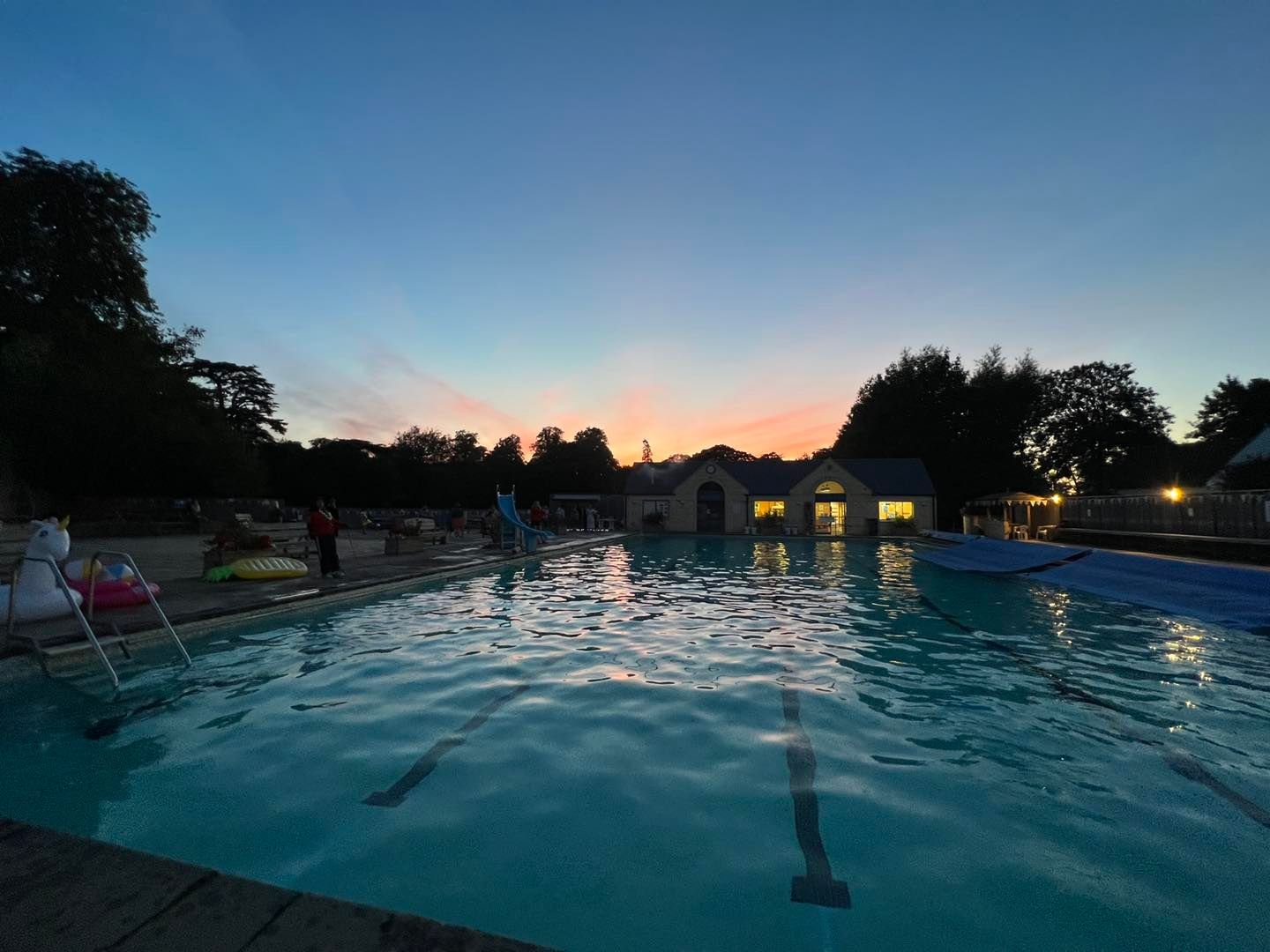 Dawn Swims - Cirencester Open Air Swimming Pool