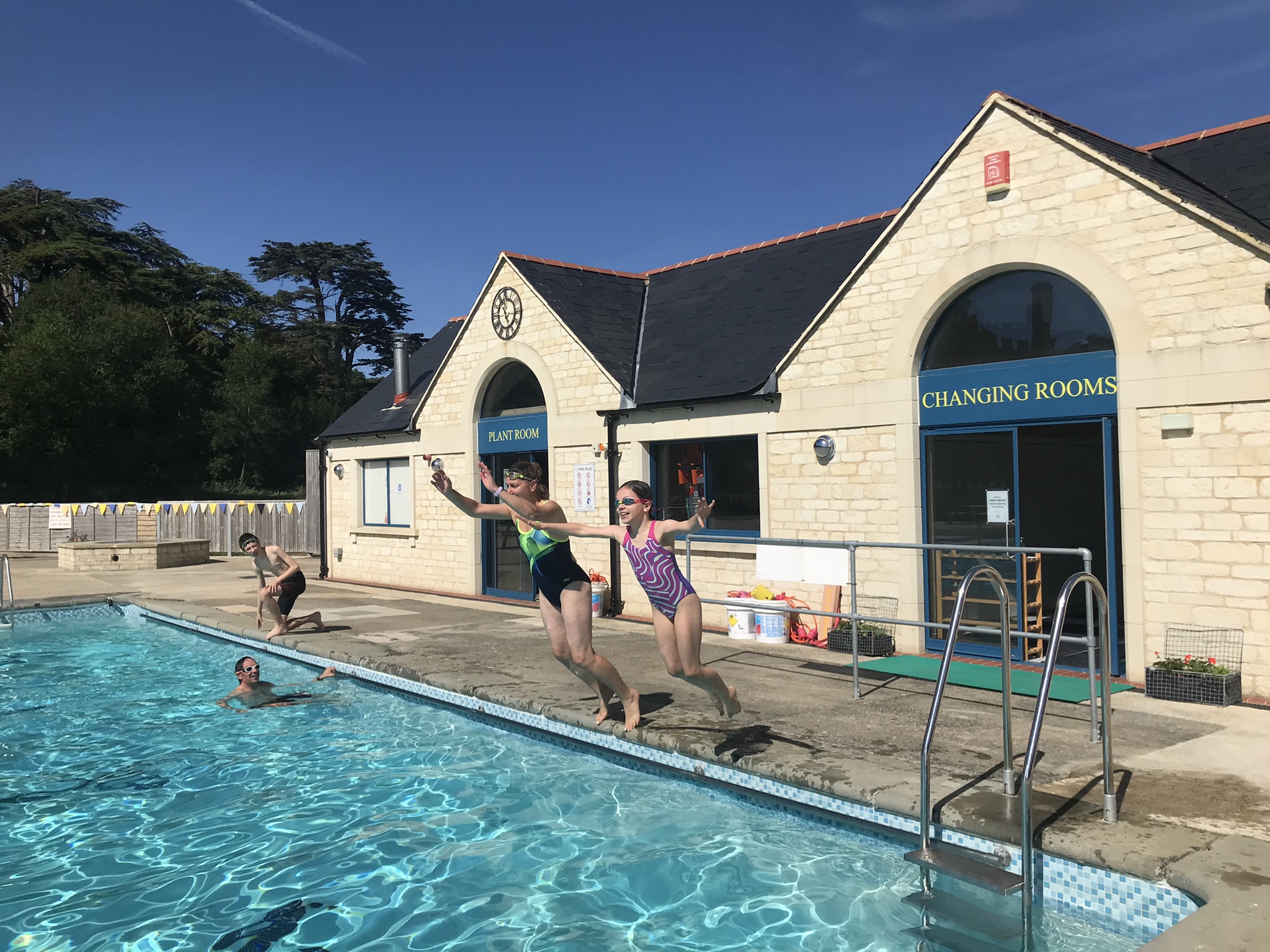 The Friday Night Youth Swim is Back – Starting June 6th!